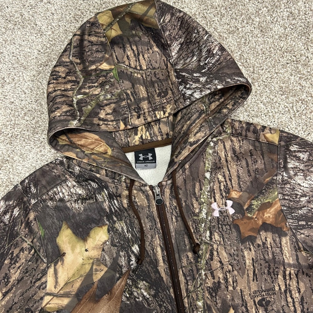 Under Armour Mossy Oak Full Zip‎ Hoodie Women Size Medium Camo Hunting Outdoors